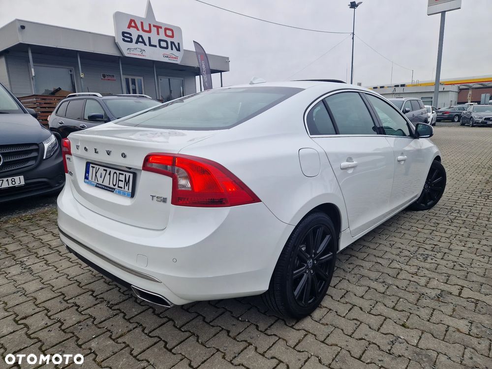 Volvo S60 - 2