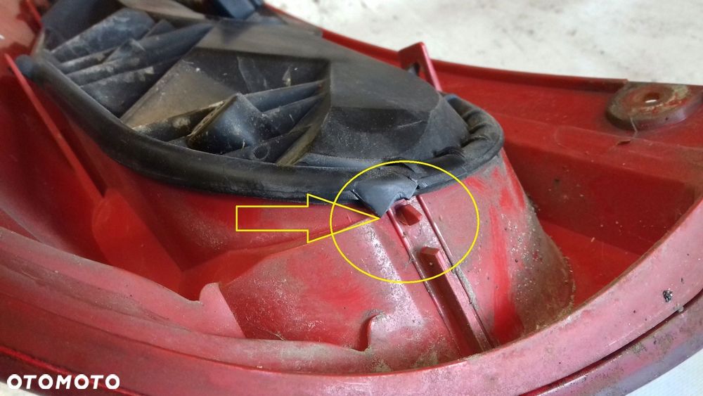 lampa prawy tył tylna peugeot 107 3d 05-12 - 4