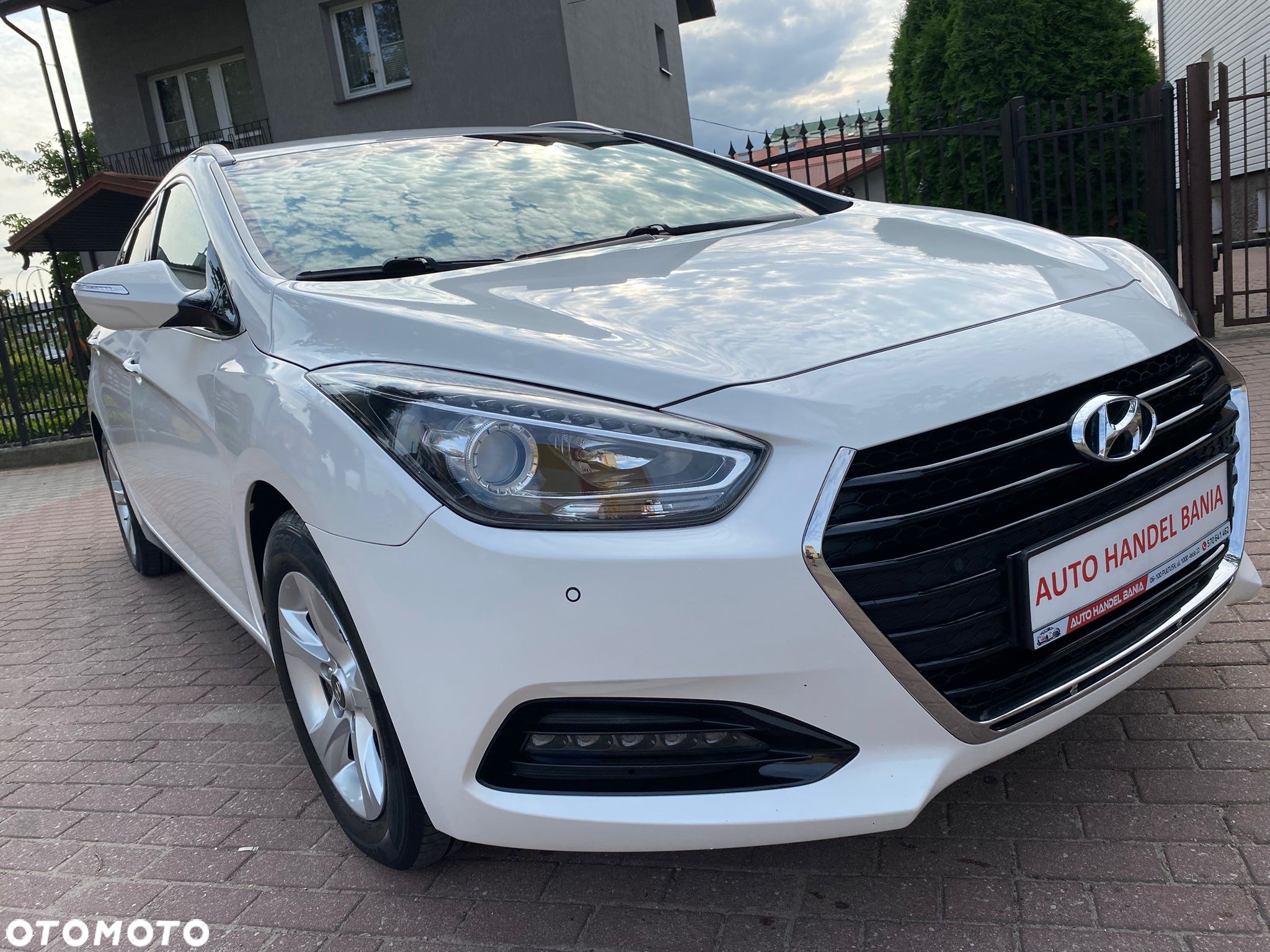 Hyundai i40 Kombi 1.7 CRDi Premium - 11