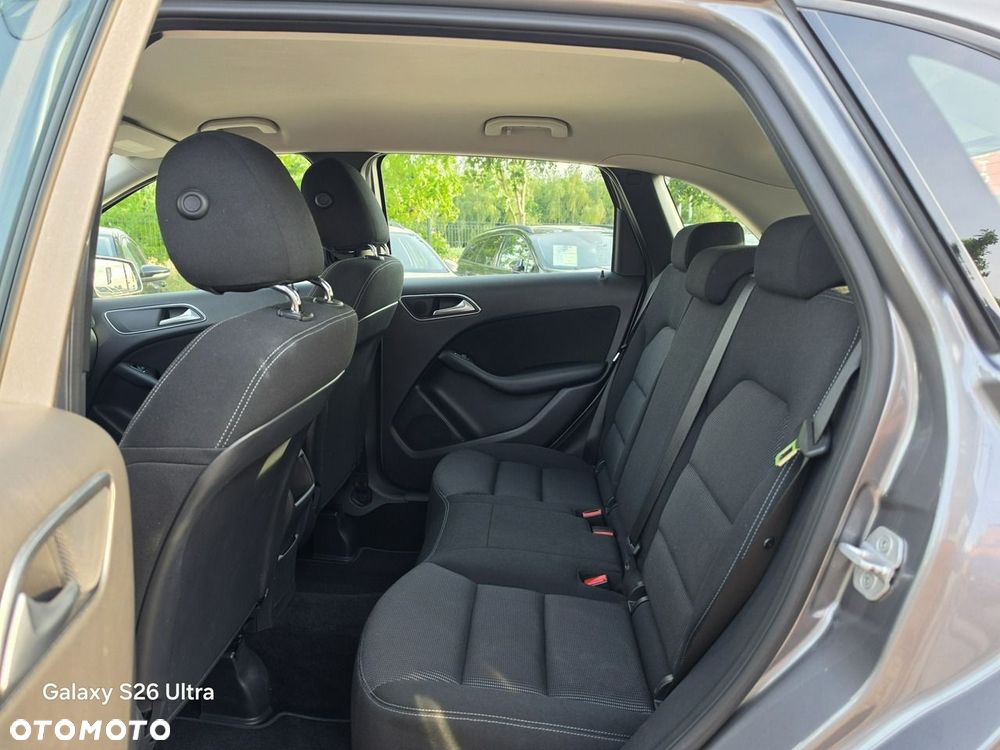 Mercedes-Benz Klasa B 180 CDI (BlueEFFICIENCY) - 27