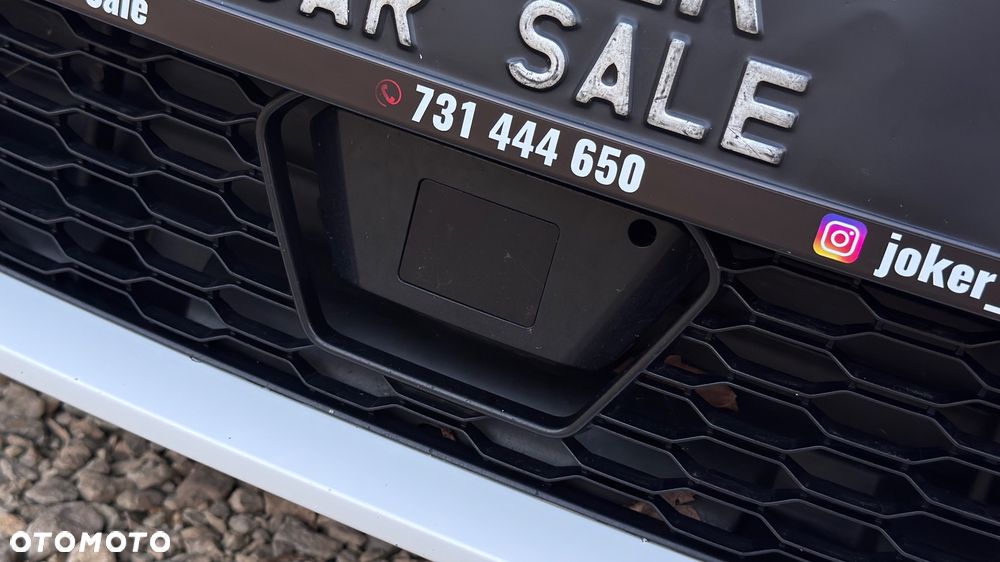 BMW Seria 3 330e M Sport - 8