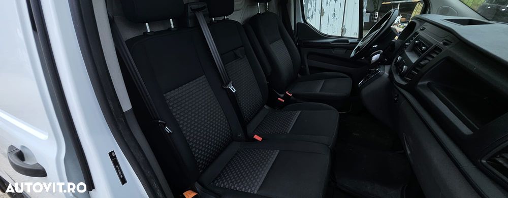 Ford Transit Custom - 11