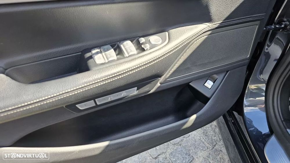 BMW 750 d xDrive Pack M - 21