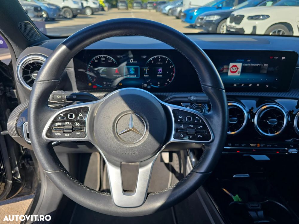Mercedes-Benz A - 13