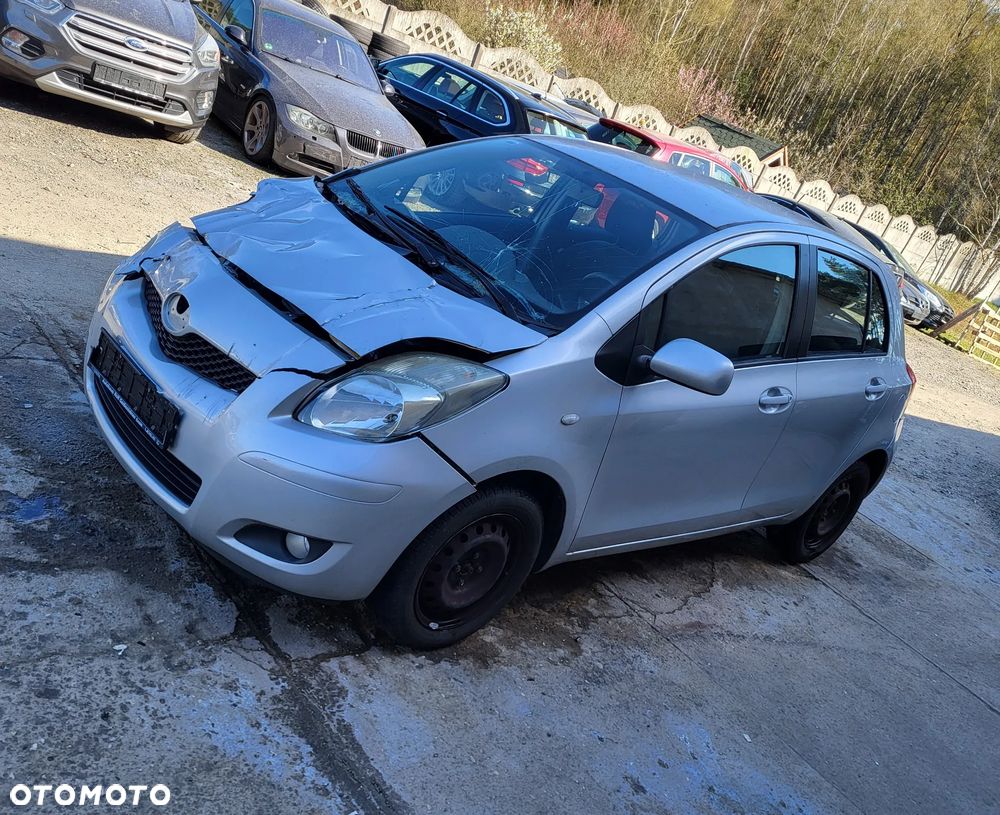 Toyota Yaris 1.0 VVT-i Cool Edition - 1