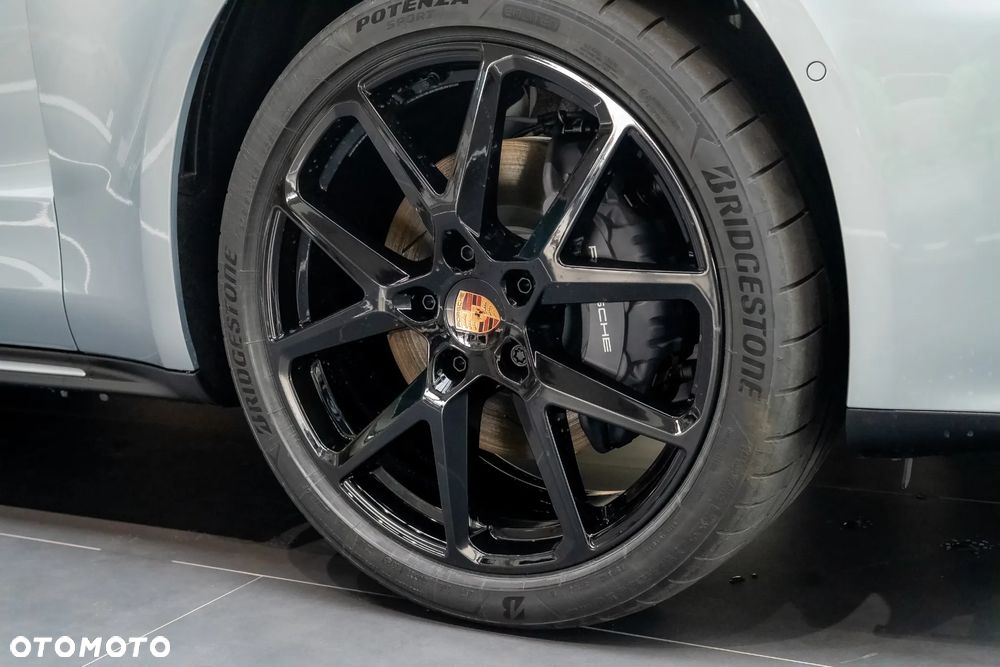 Porsche Panamera 4 - 12