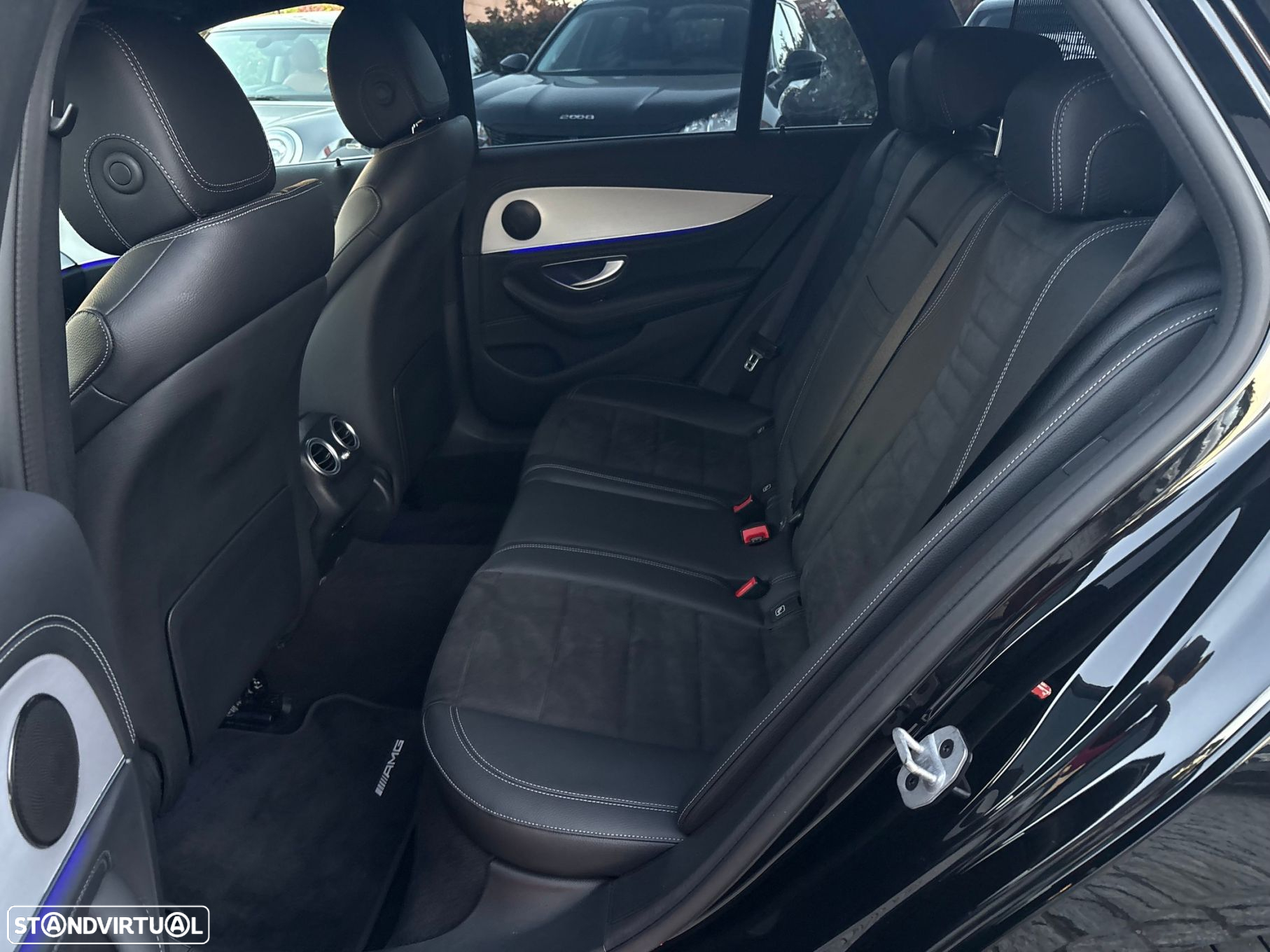 Mercedes-Benz E 300 de AMG Line - 24