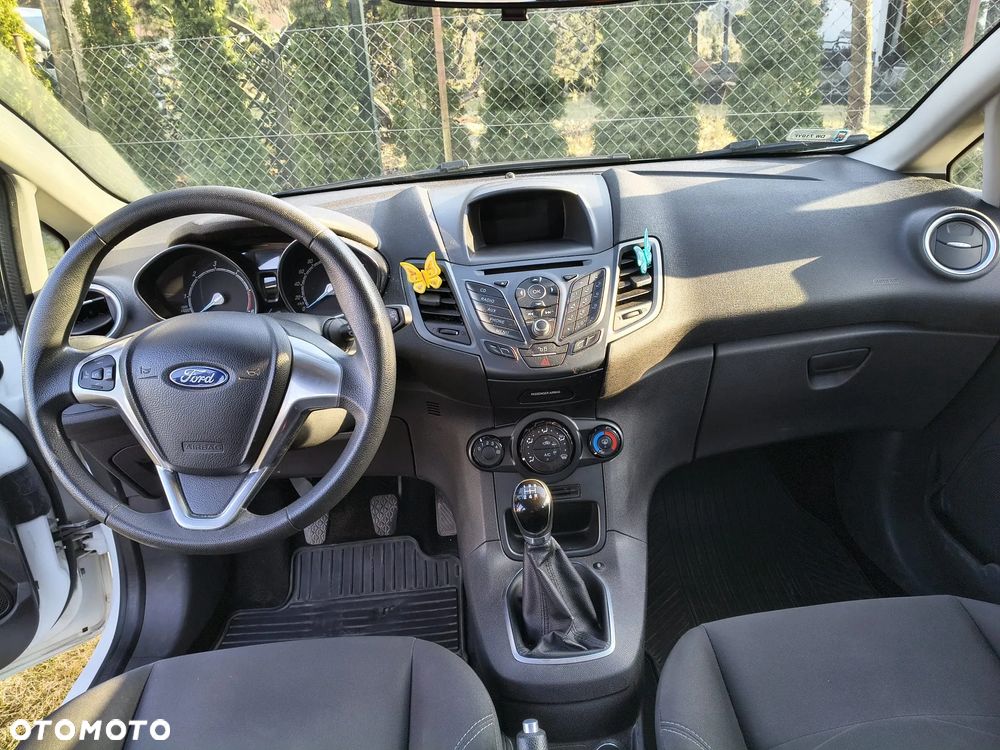 Ford Fiesta - 11