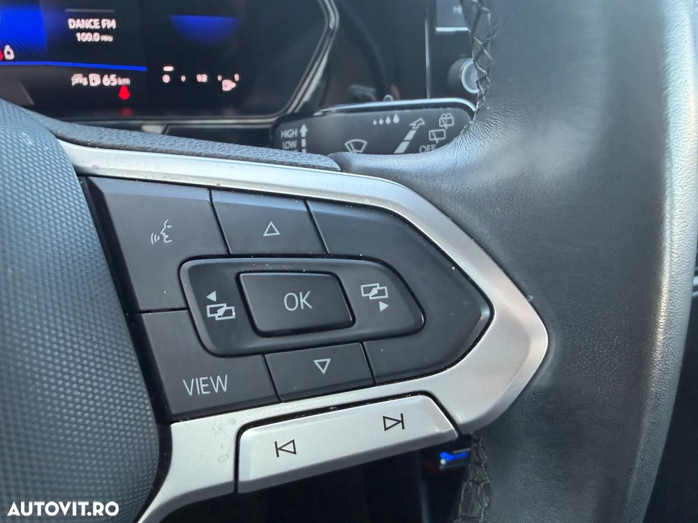 Volkswagen T-Cross - 11