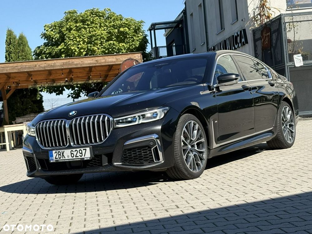 BMW Seria 7 - 8