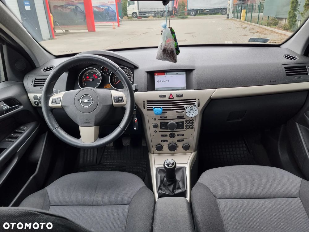 Opel Astra 1.7 CDTI - 12