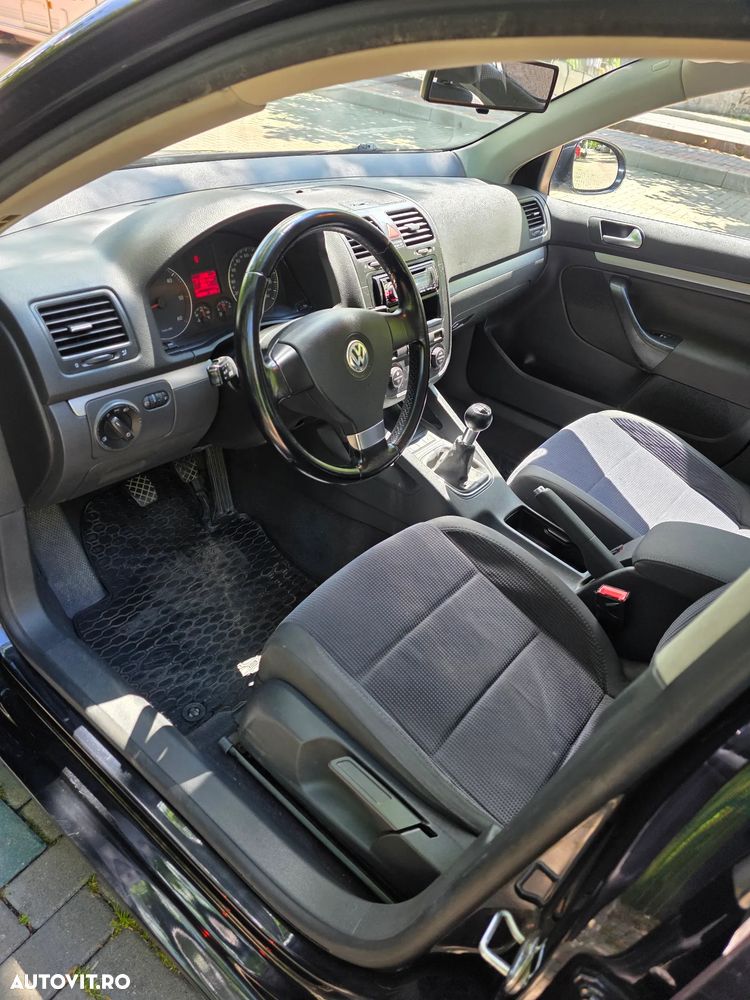 Volkswagen Jetta 1.9 TDI Comfortline - 8