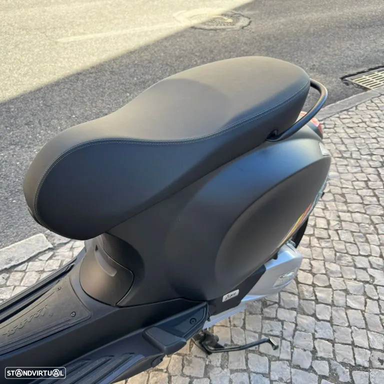 Vespa Primavera 125 - 32
