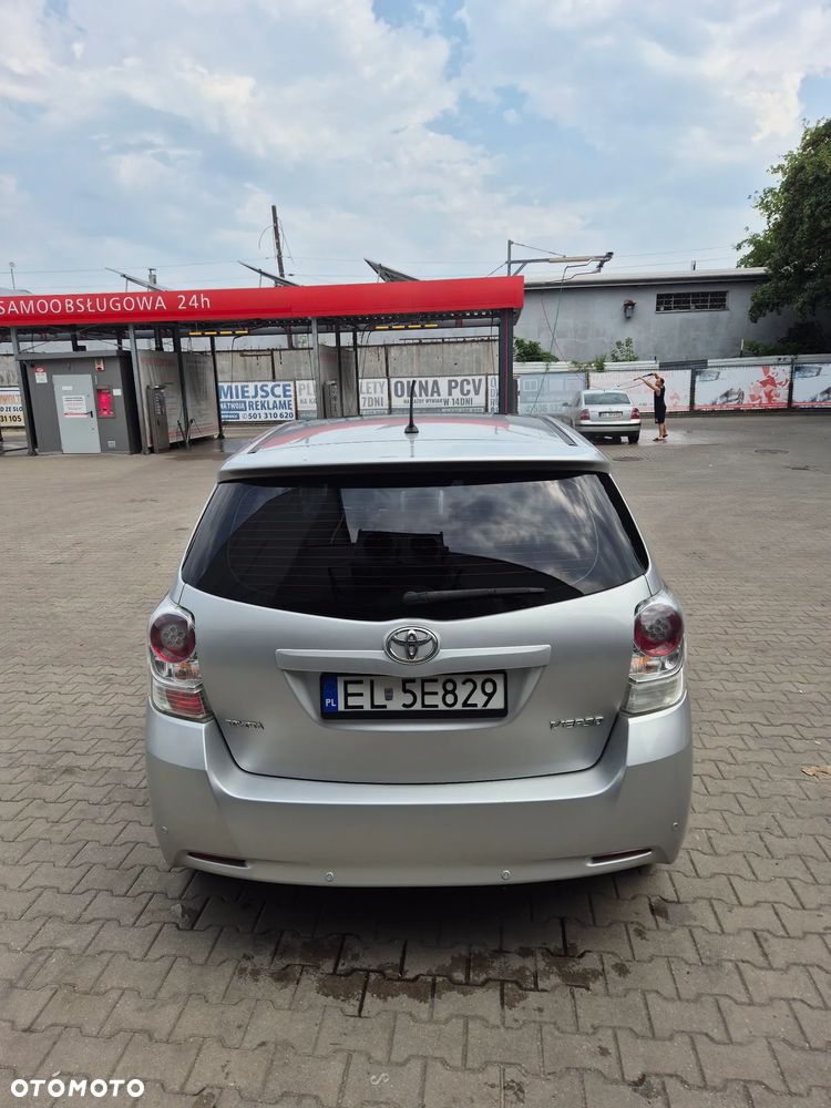 Toyota Verso 2.0 D-4D - 4