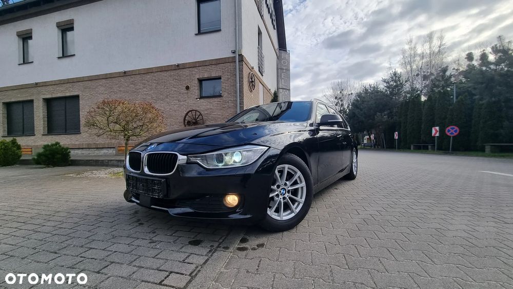 BMW Seria 3 320d Efficient Dynamics Edition - 11