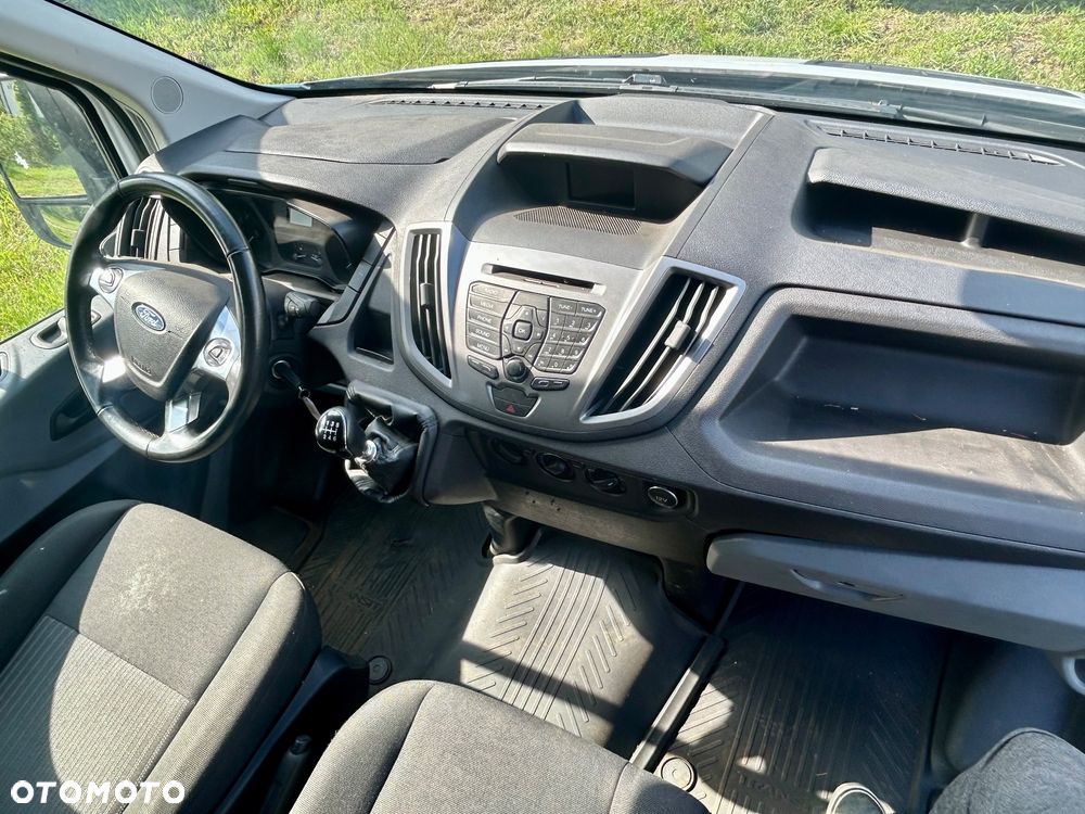 Ford Transit - 12