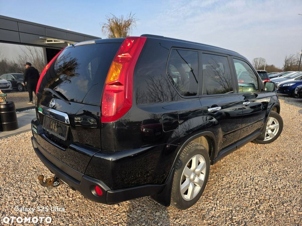 Nissan X-Trail 2.5 4x4 CVT-Automatik SE - 24