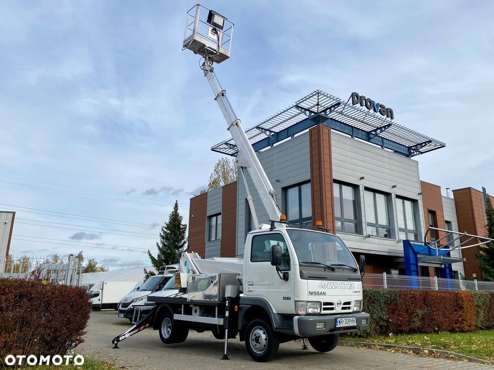 Nissan CABSTAR 3,0D PODNOŚNIK KOSZOWY MULTITEL MX200 20M WYS. ROBOCZA - 15