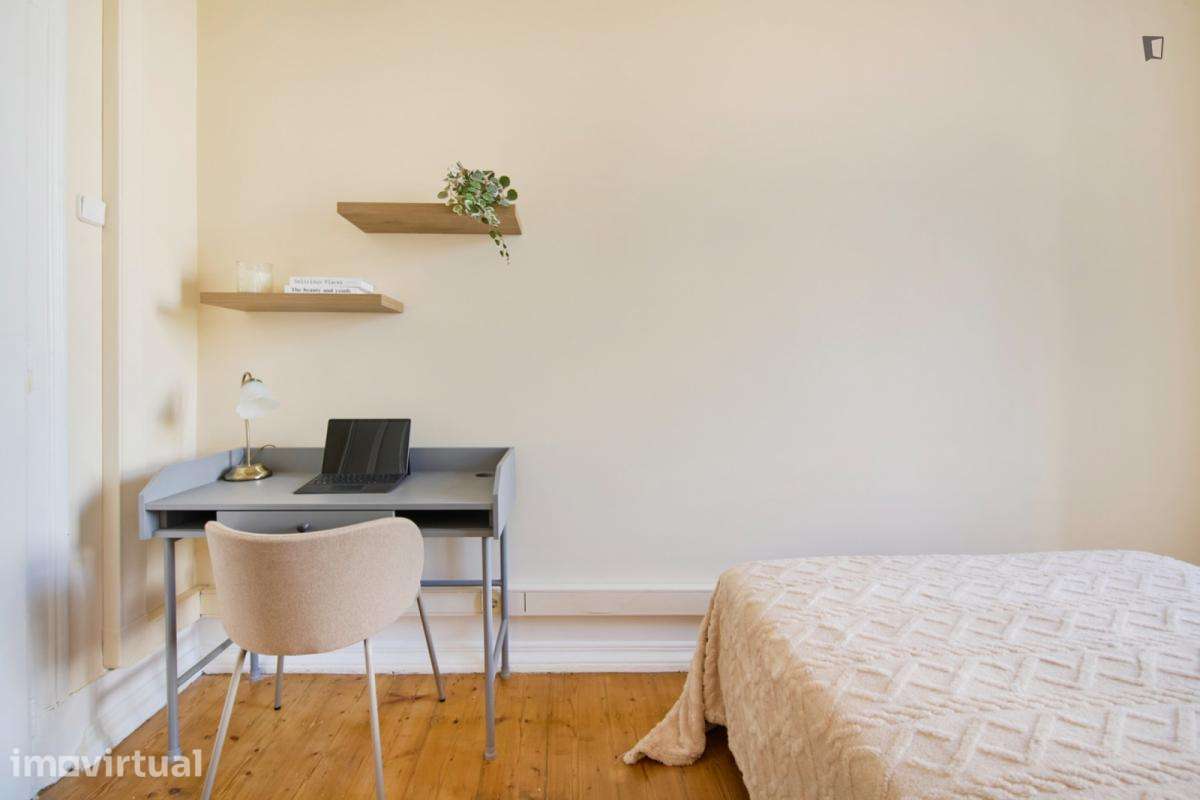 Quarto - localizado em Santos Lisbon - Grande imagem: 3/18