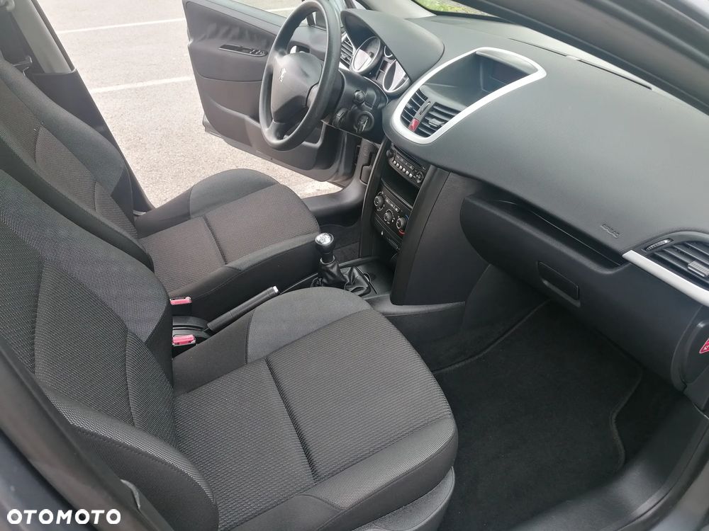 Peugeot 207 1.4 U Move - 11