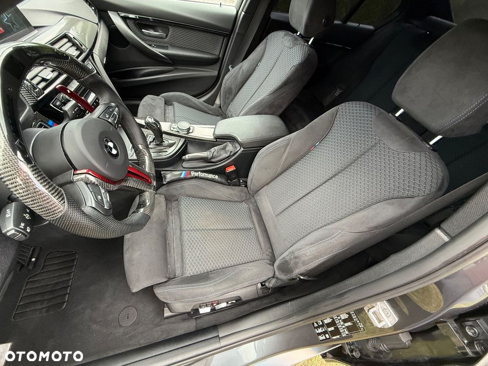 BMW Seria 3 340i xDrive M Sport - 29