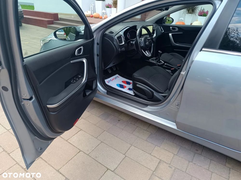 Kia Ceed 1.6 CRDi 136 ISG Spirit - 24