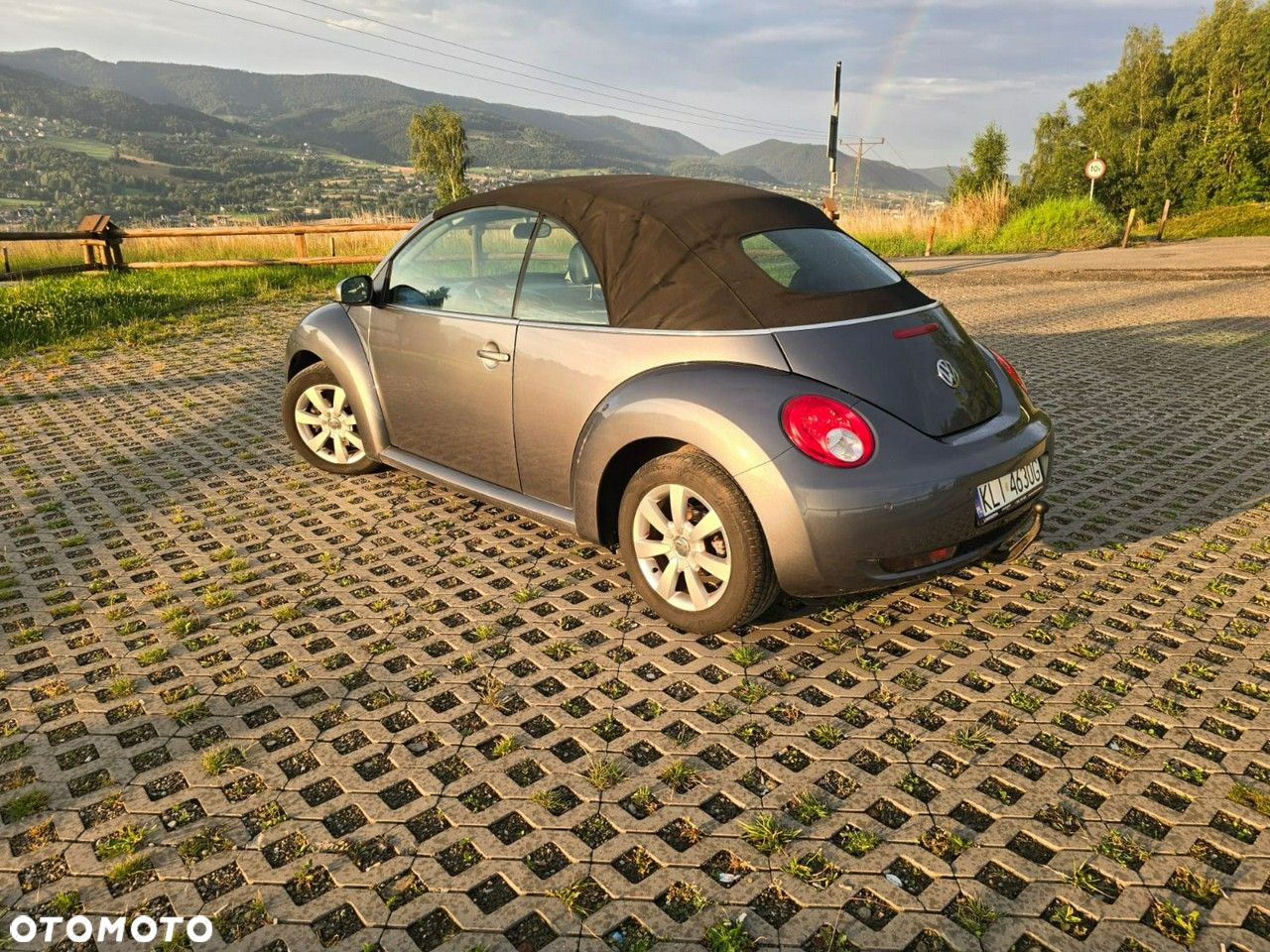 Volkswagen New Beetle - 17