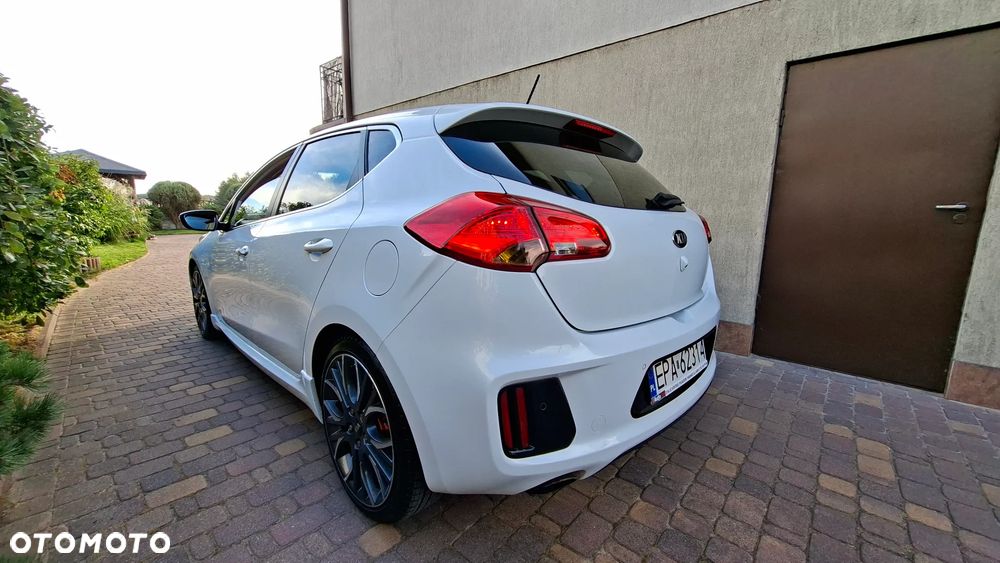 Kia Ceed 1.6 T-GDI GT-Track - 4