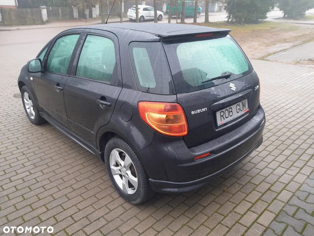 Suzuki SX4 1.6 VVT 4x2 City - 3