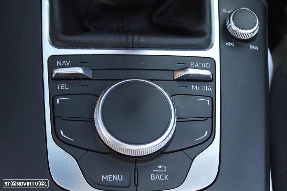 Audi A3 1.6 TDI Attraction Ultra - 24