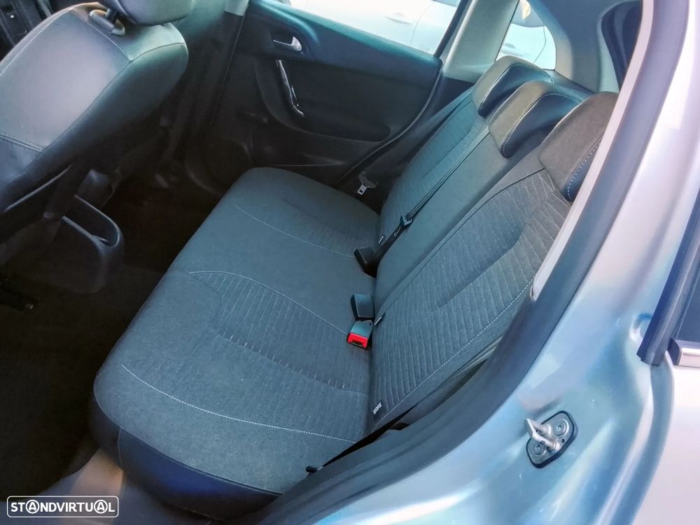 Citroën C3 1.2 PureTech Collection - 18