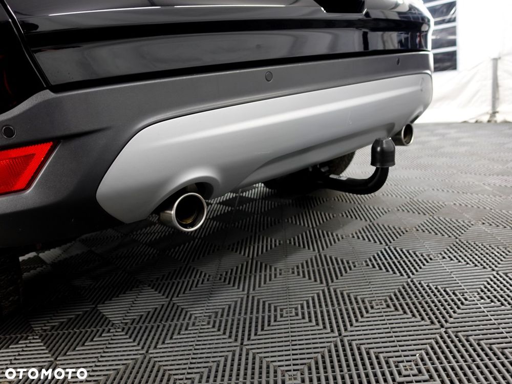 Ford Kuga 2.0 TDCi FWD Titanium - 27