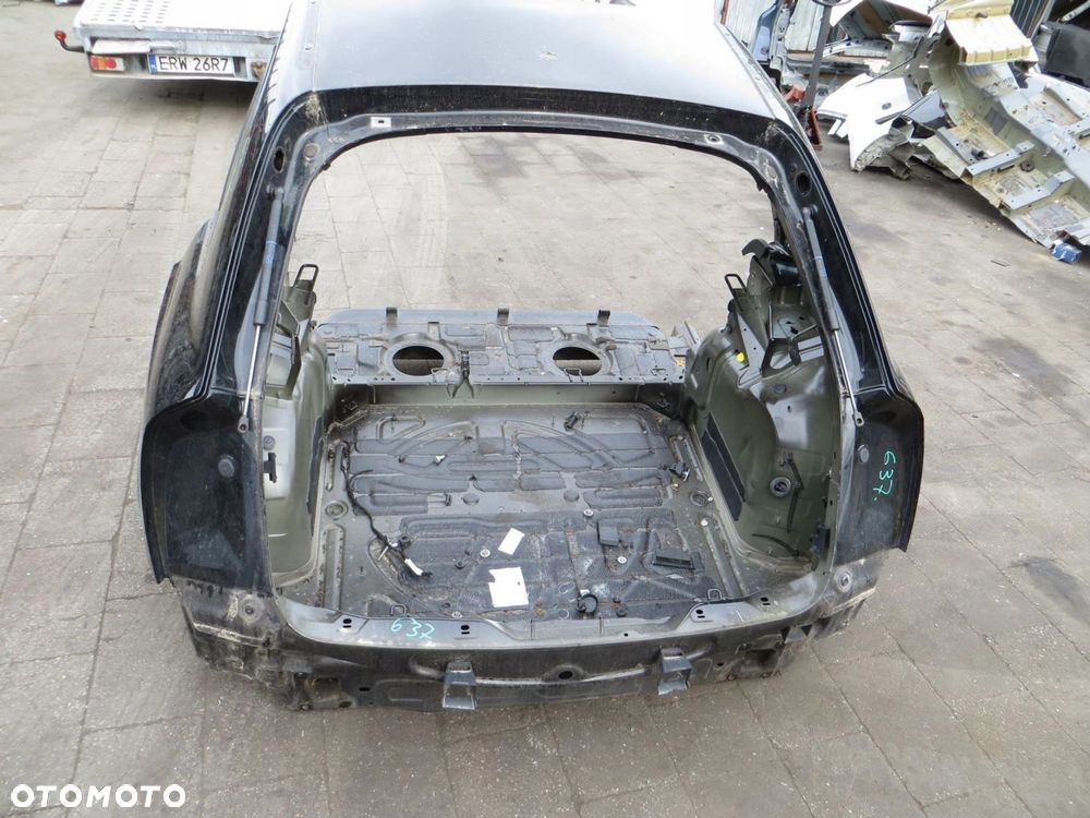 AUDI Q3 8U BŁOTNIK ĆWIARTKA PAS TYLNY WANNA KPL 11- - 1