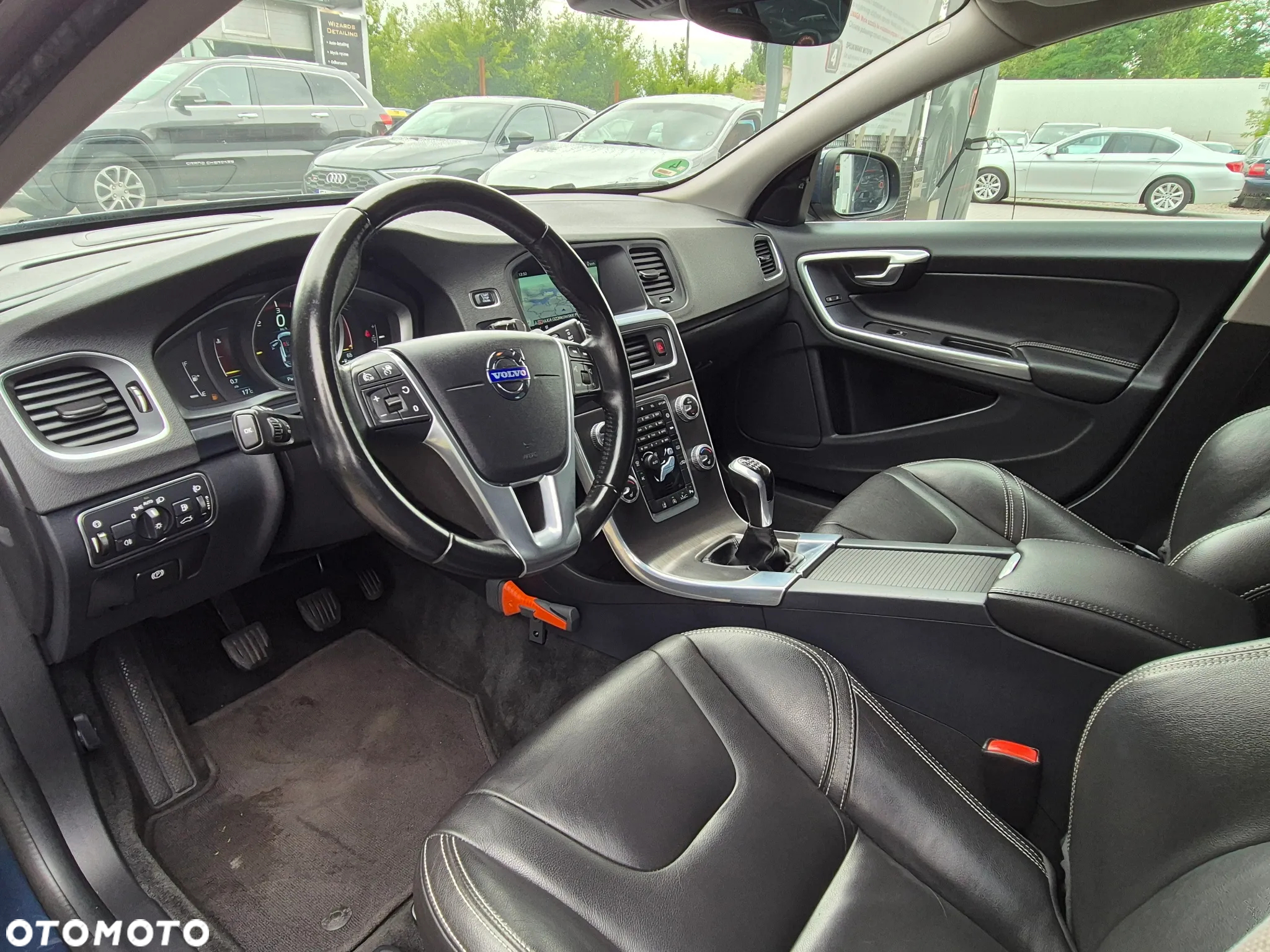 Volvo V60 D4 Drive-E Dynamic Edition (Momentum) - 26