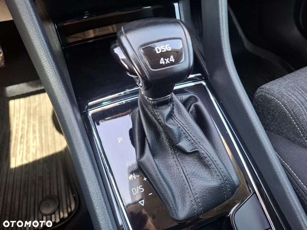 Skoda Karoq 2.0 TDI SCR 4x4 DSG Ambition - 31