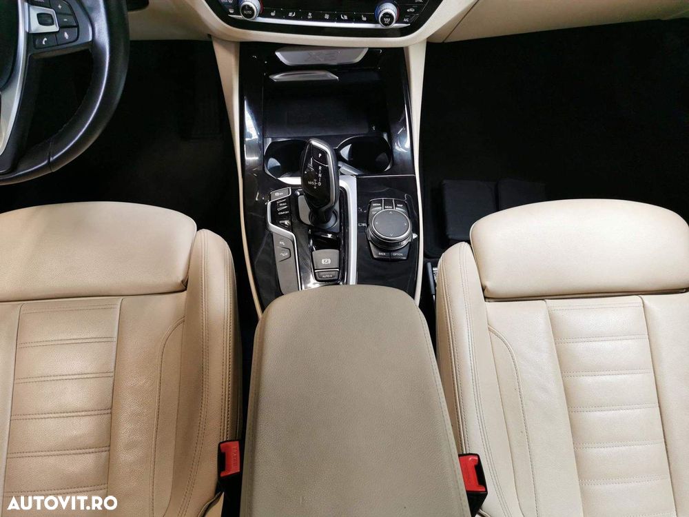 BMW X3 xDrive20i AT xLine - 13