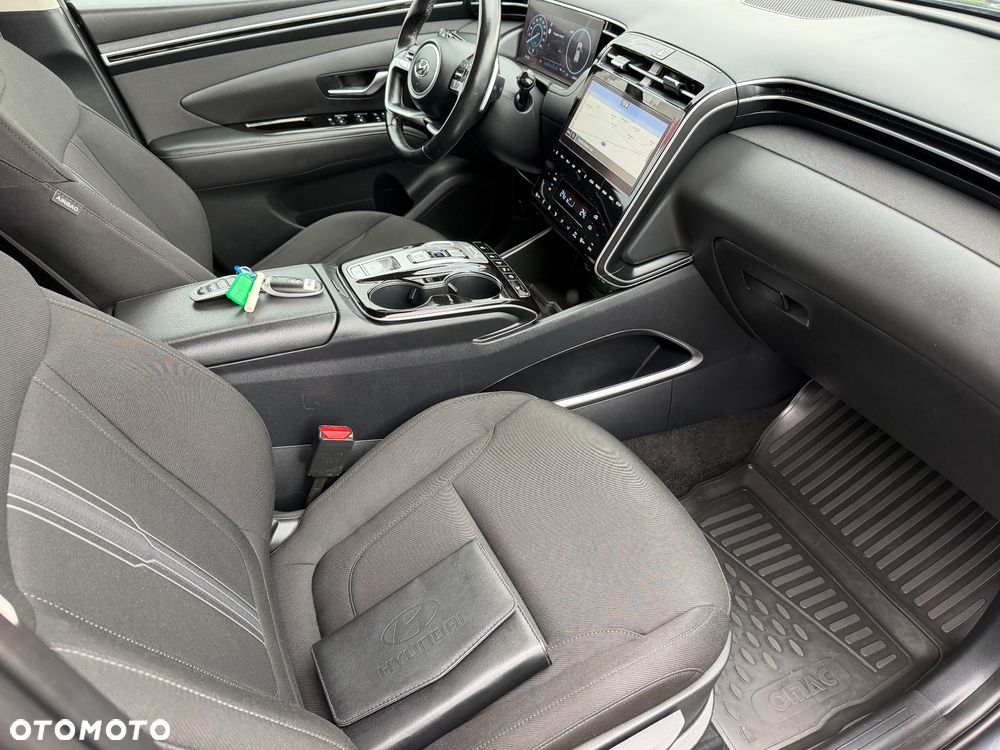 Hyundai Tucson 1.6 T-GDi 48V-Hybrid 2WD DCT Select - 19