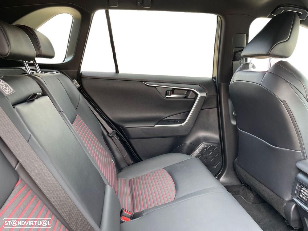 Toyota RAV4 - 7
