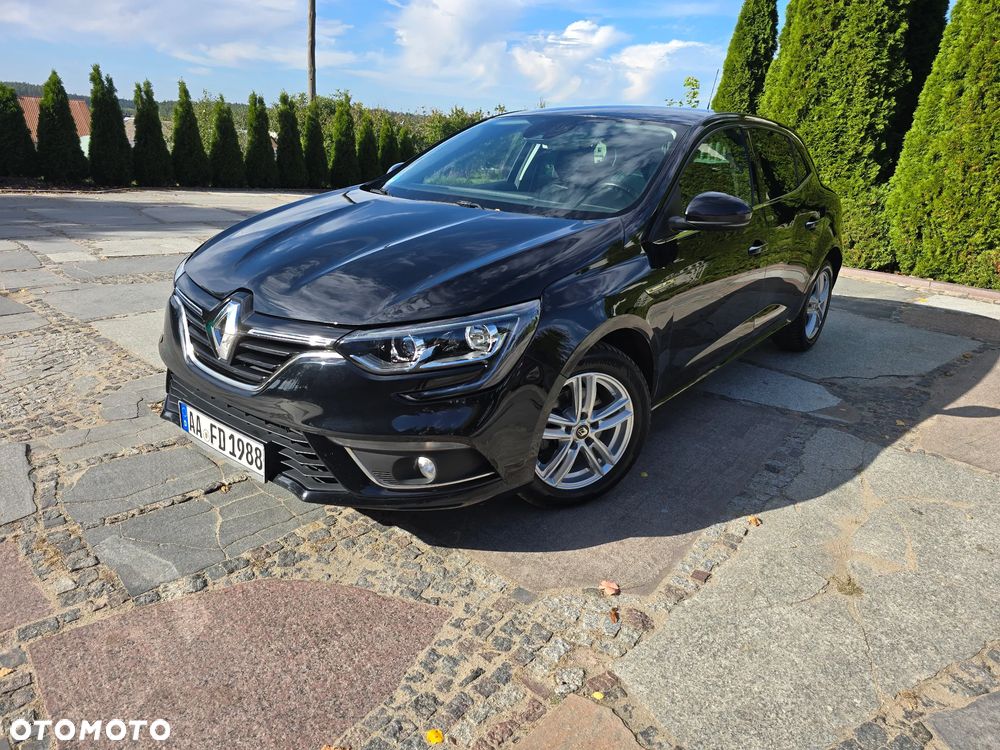 Renault Megane ENERGY TCe 130 Start & Stop LIMITED - 37