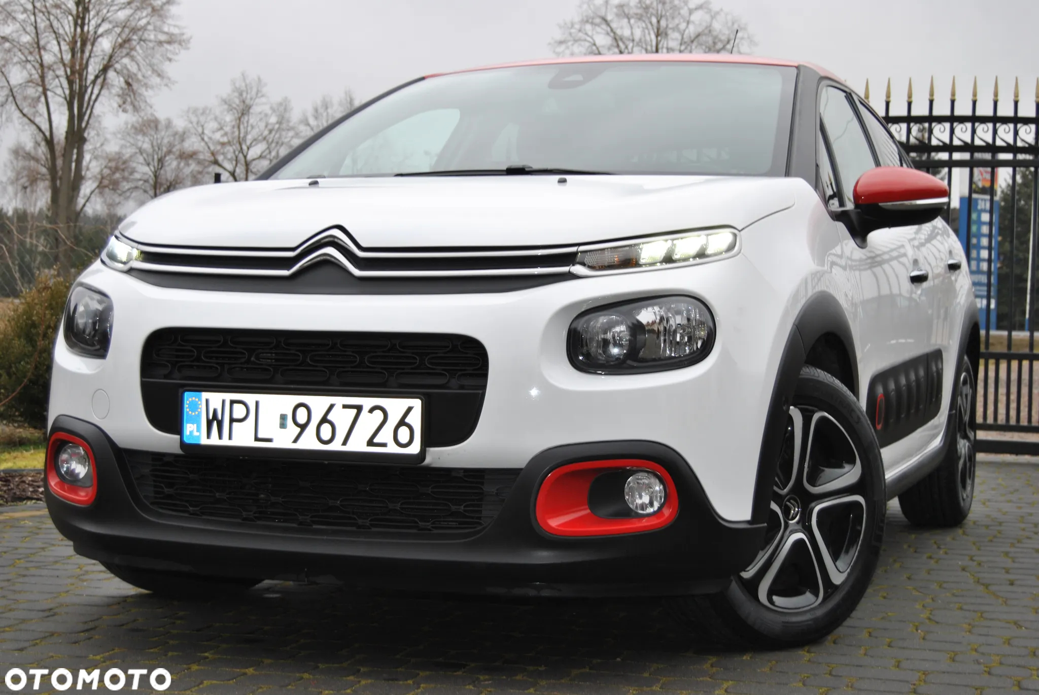 Citroën C3 Pure Tech 110 S&S SHINE - 2