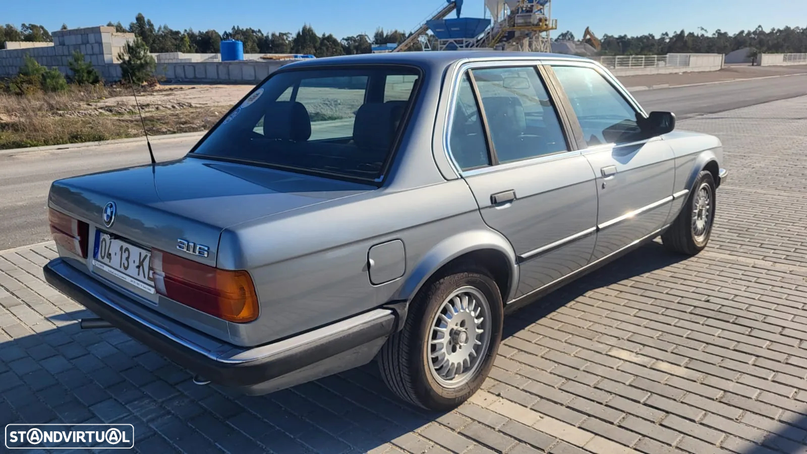 BMW 318 i - 18