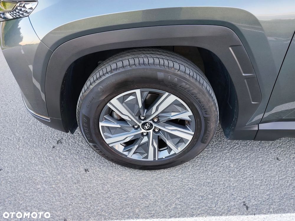 Hyundai Tucson 1.6 T-GDi HEV Executive 2WD - 36