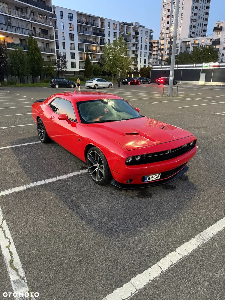 Dodge Challenger 6.4 Scat Pack - 2