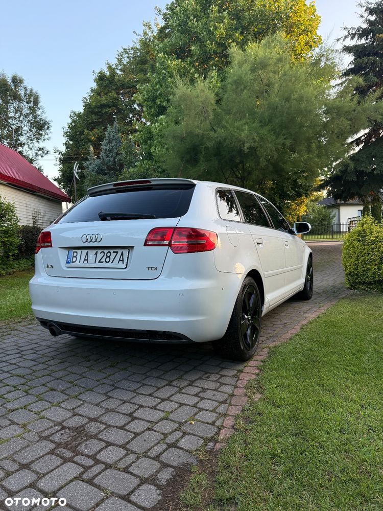 Audi A3 Sportback - 4