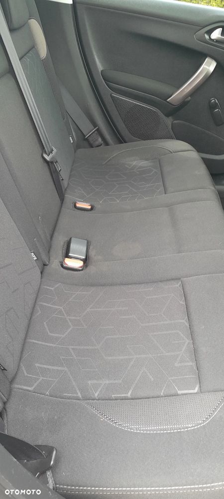 Peugeot 2008 1.2 Pure Tech GPF Allure S&S - 9