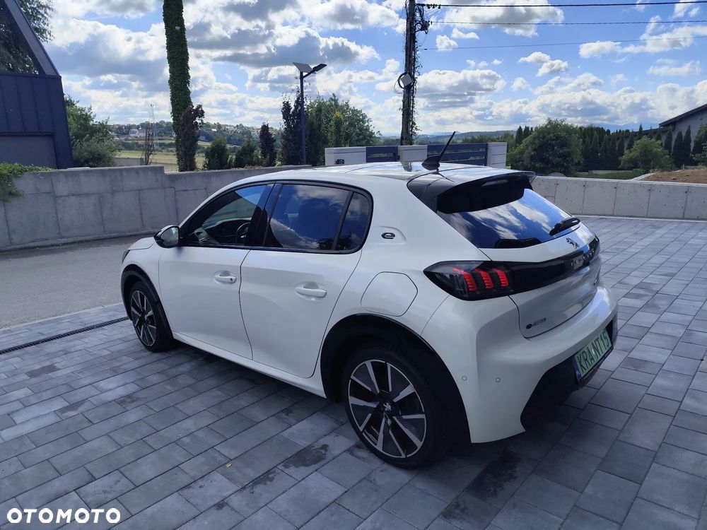 Peugeot 208 GT - 3