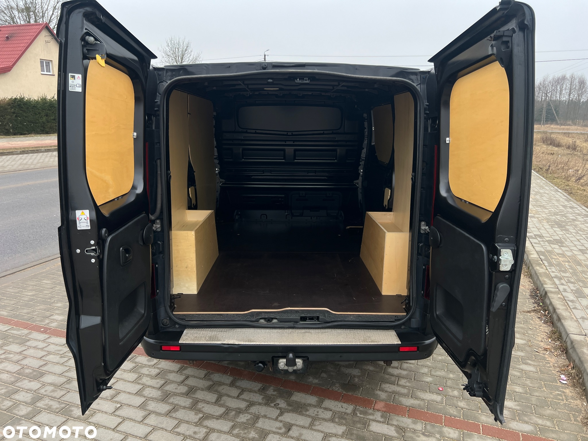 Renault Trafic - 25
