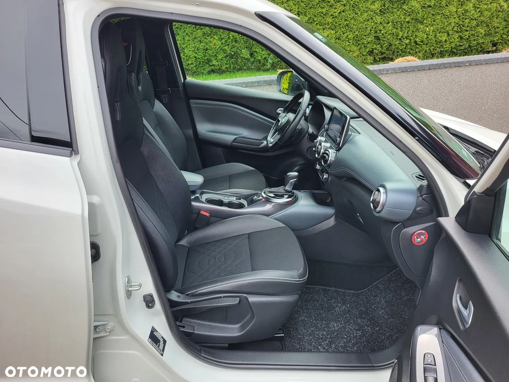 Nissan Juke DIG-T 117 DCT Tekna - 14