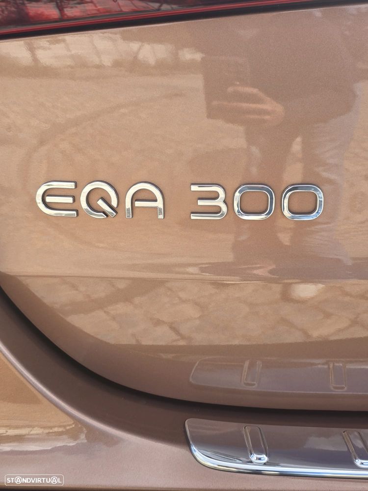 Mercedes-Benz EQA 300 4Matic - 18