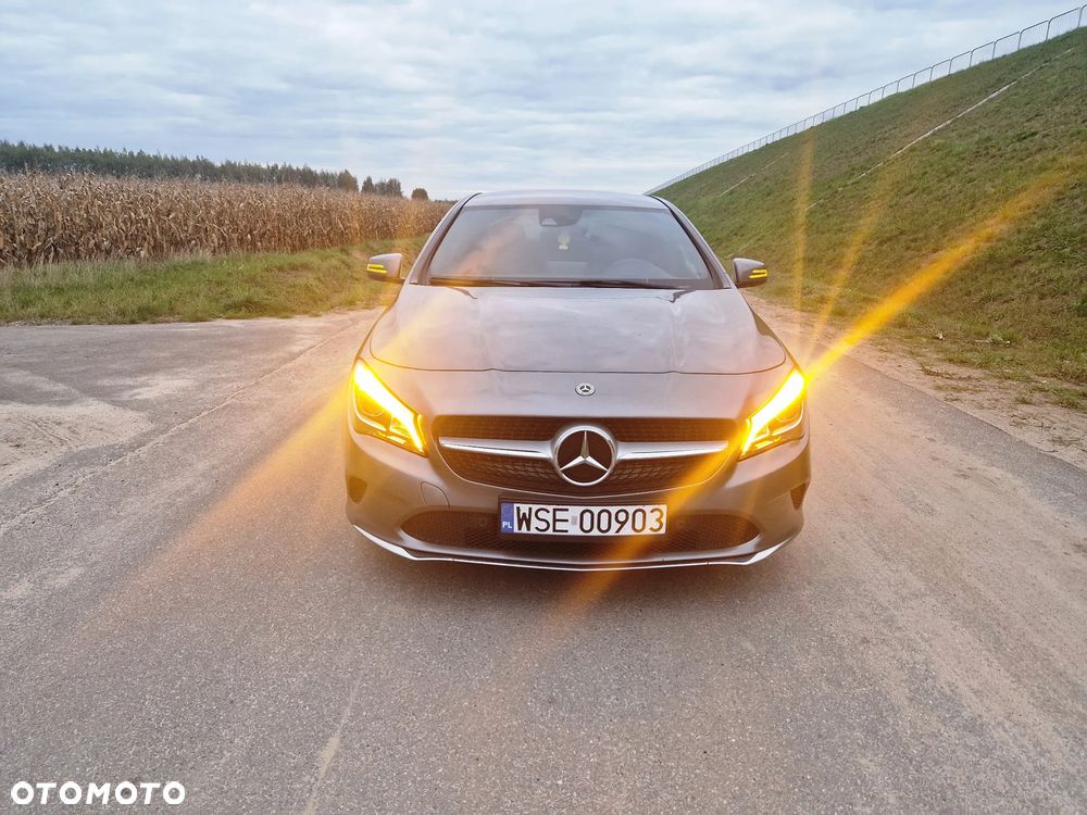 Mercedes-Benz CLA 200 7G-DCT AMG Line - 7